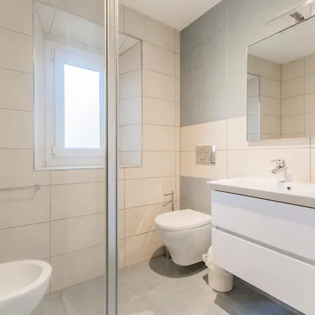 Manuelita - Helloelba Villa