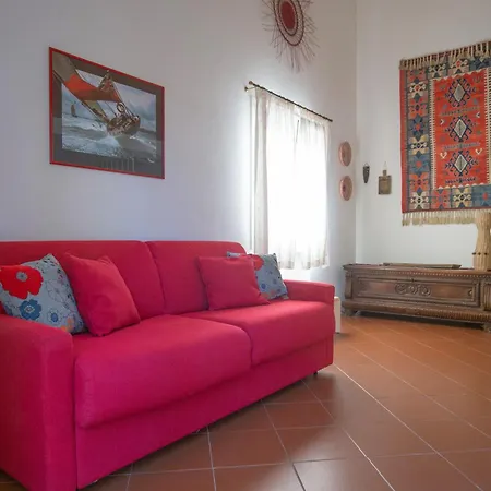 Manuelita - Helloelba Villa